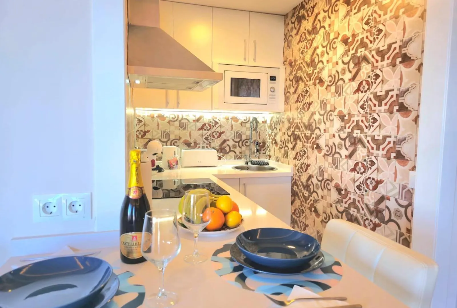 Seaview Retreat Torremolinos City Center, With Pool And Amazing Views By Namaste Elite