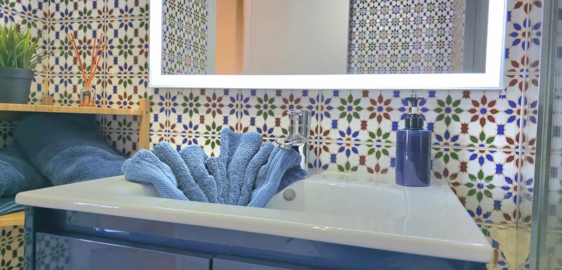 Seaview Retreat Torremolinos City Center, With Pool And Amazing Views By Namaste Elite 0*,  España