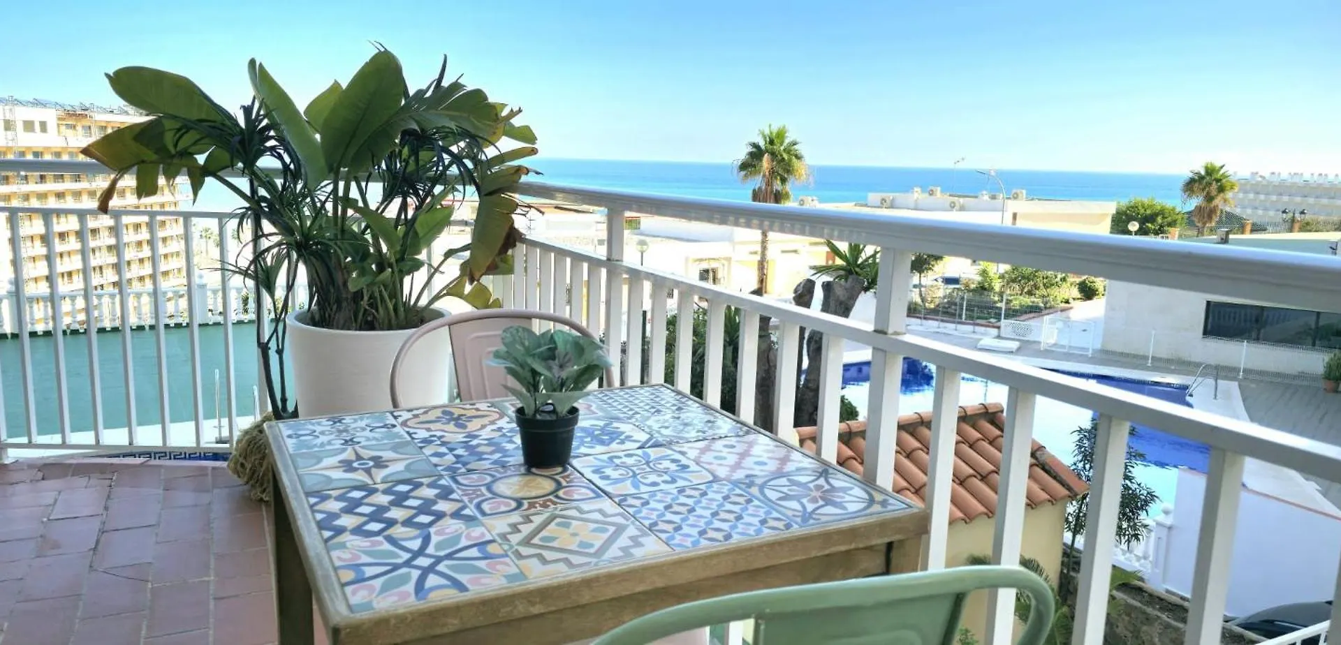 Seaview Retreat Torremolinos City Center, With Pool And Amazing Views By Namaste Elite 0*,  España